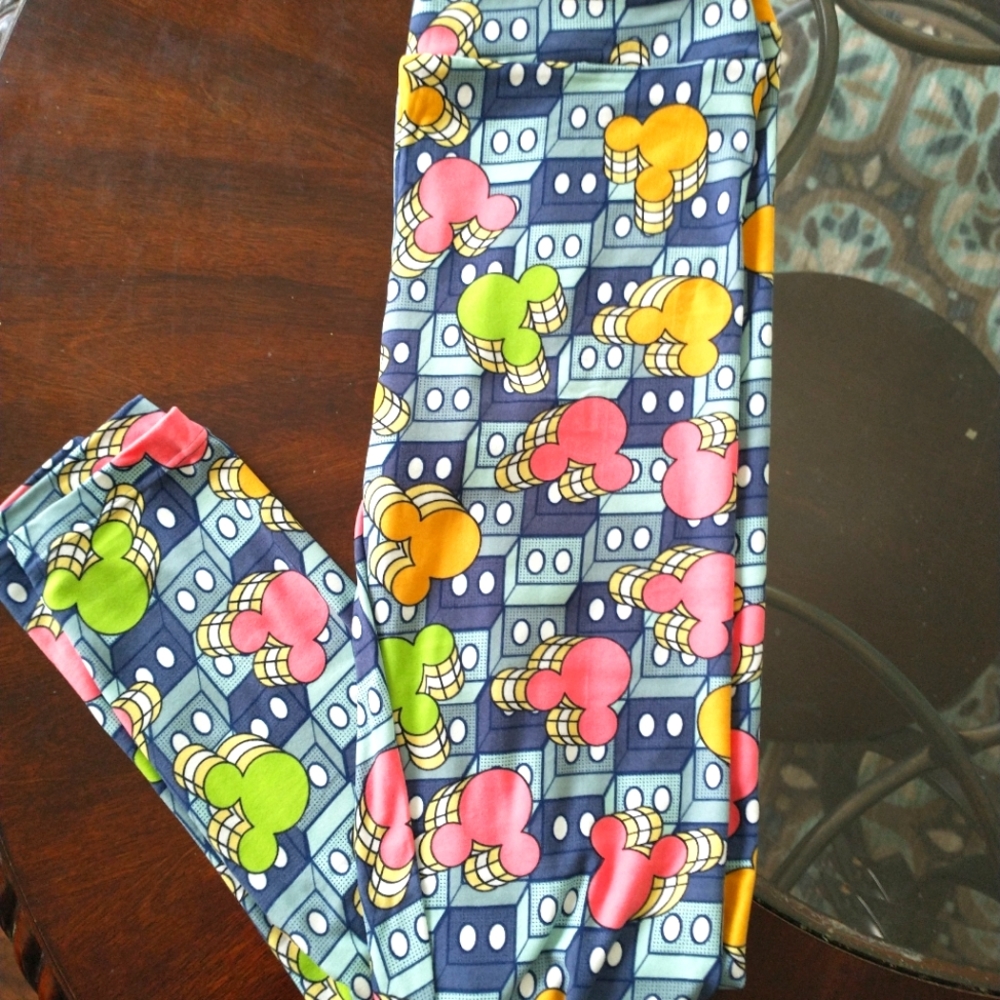 New LuLaRoe Disney One Size Leggings Minnie Mouse